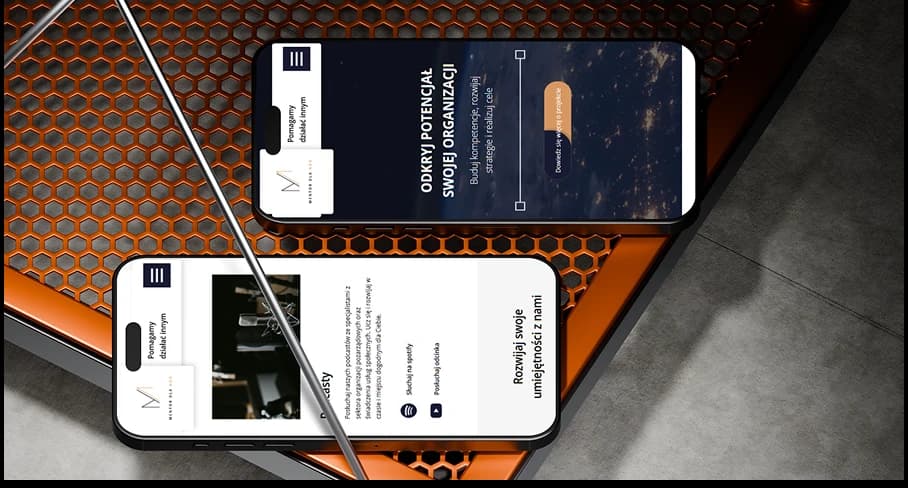 Zdjęcie laptopa z ofertą dla tworzenia aplikacji mobilnych